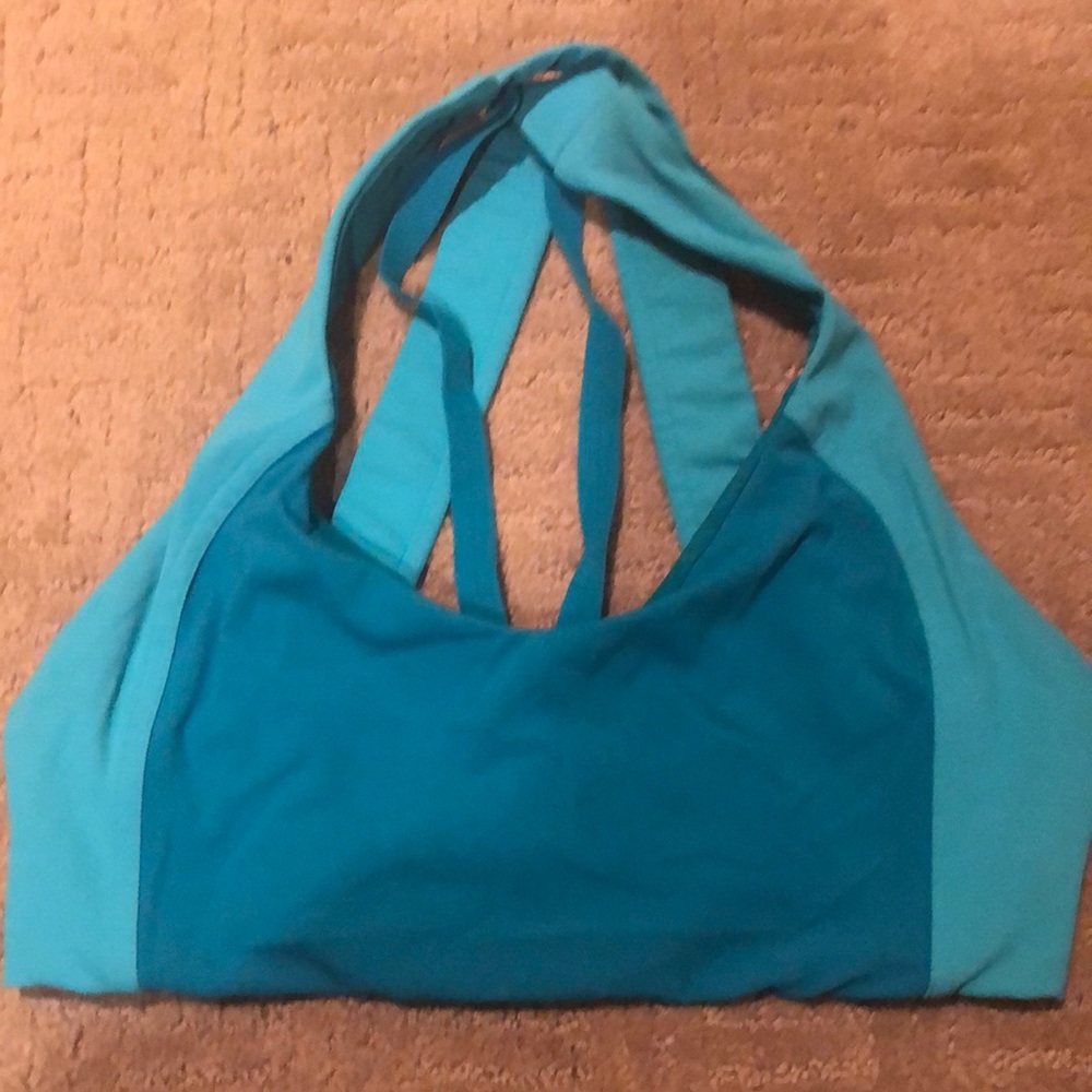 Sports bra